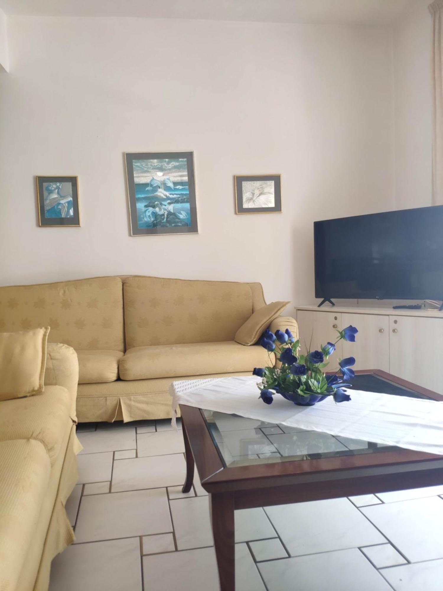 Sunny Central New Classic House Ираклион Экстерьер фото